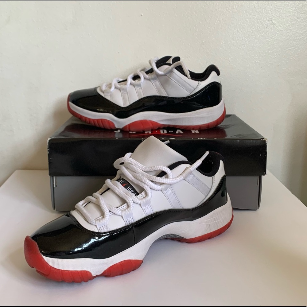 Jordan 11 ‘bred-concord’ low